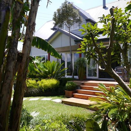 Kereru Cottage Russell - James Cook Apartment Dış mekan fotoğraf