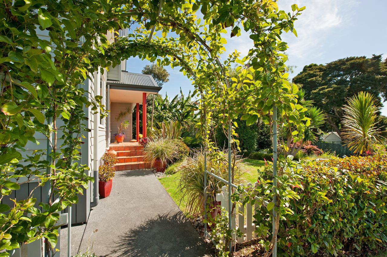 Kereru Cottage Russell - James Cook Apartment Dış mekan fotoğraf